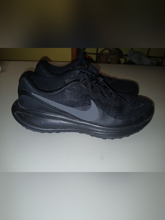 Nike Other - Nike Revolution Men's Size 11 Black Anthracite